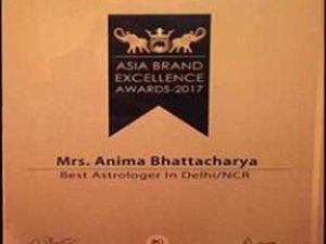 Best-astrologer-of-DelhiNCR-2017-awarded-288x300