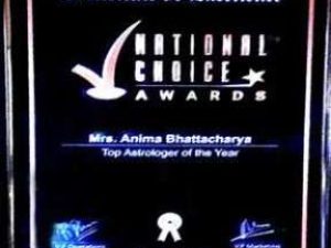 Awarded-by-Bollywood-actress-neha-dhupia-ji-288x300