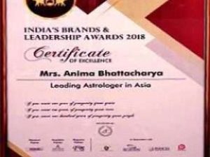 Awarded-by-bollywood-actress-raveena-tandon-288x300