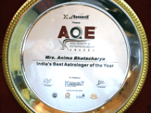 Awarded-by-Bollywood-actress-Zeenat-Aman-ji-288x300